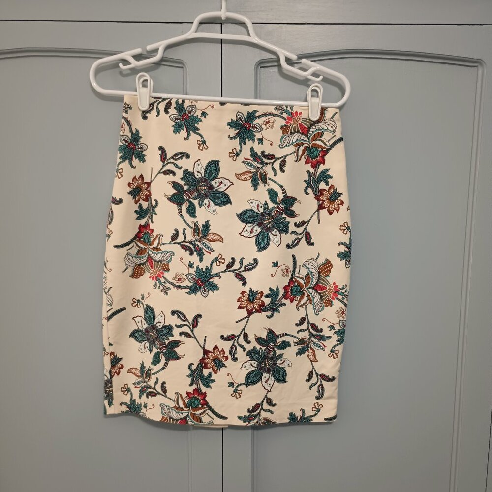Ann Taylor Floral Pencil Skirt